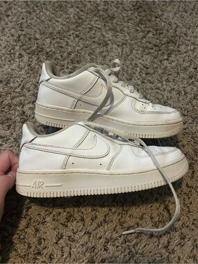 girls nike air force ones low tops